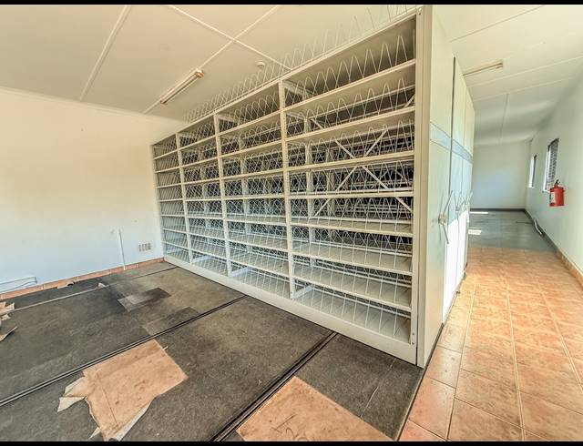 880M² BUILDING FOR SALE IN EMPANGENI CENTRAL